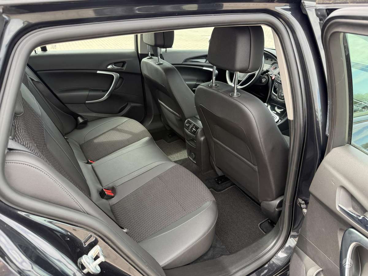 Opel Insignia, 1.6 l., Универсал