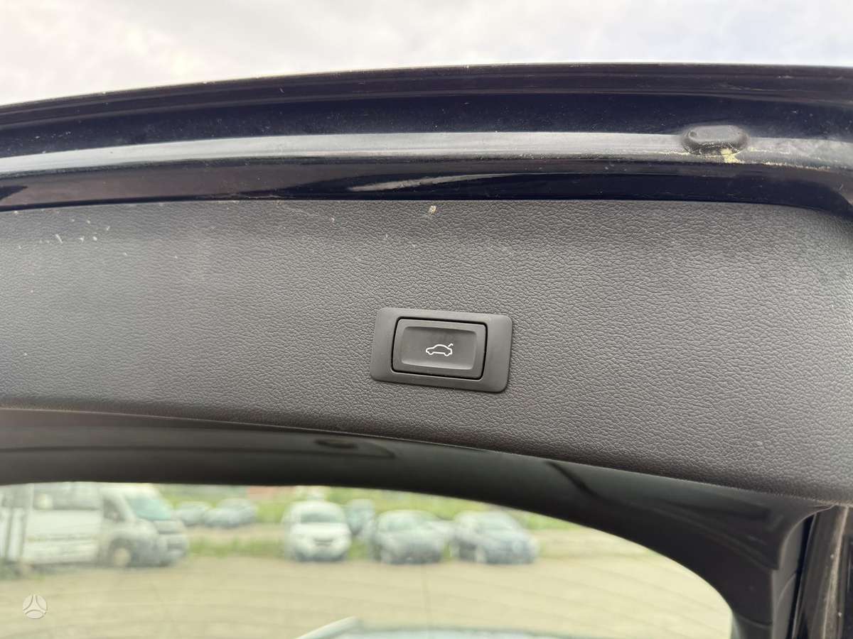 Audi A4, 1.8 l., Универсал