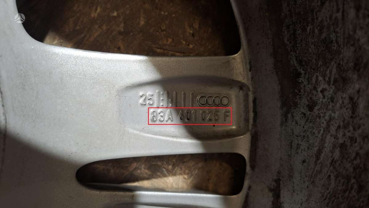 Audi Q3, 83A601025F, Cen33224