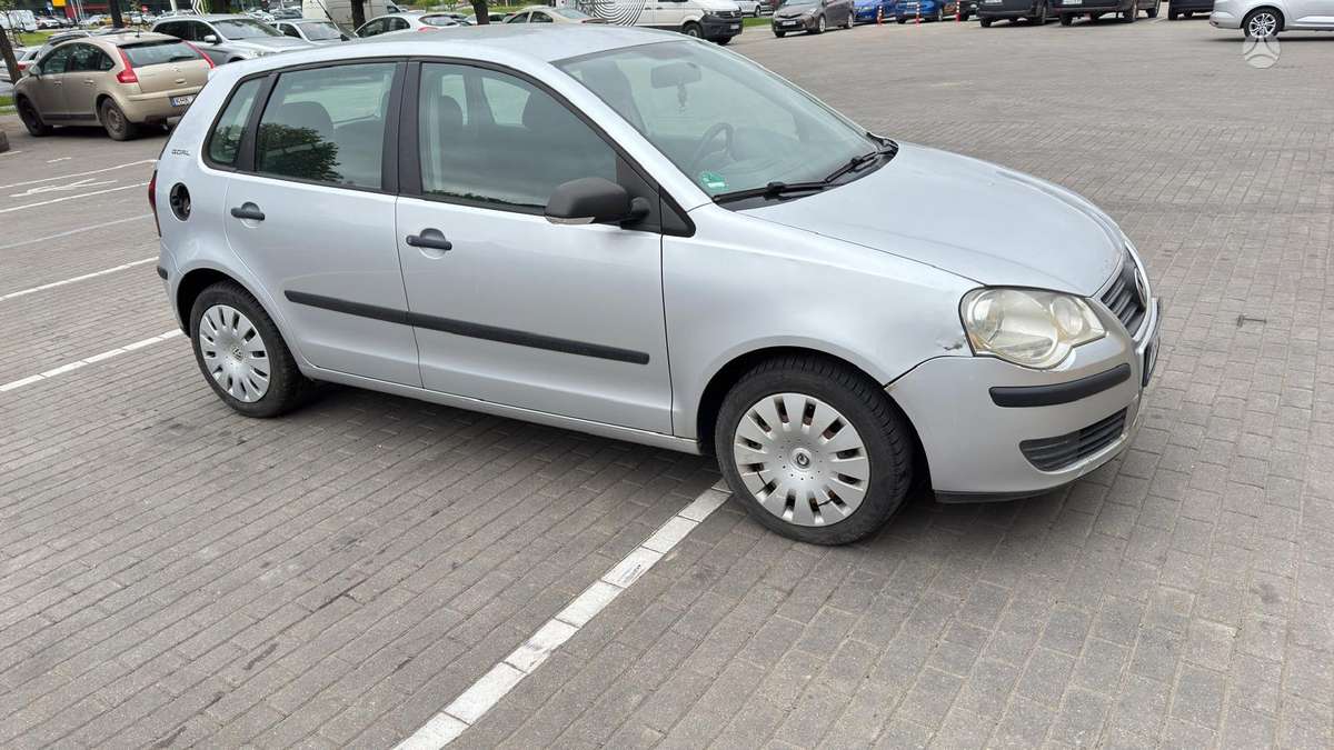 Volkswagen Polo - 1