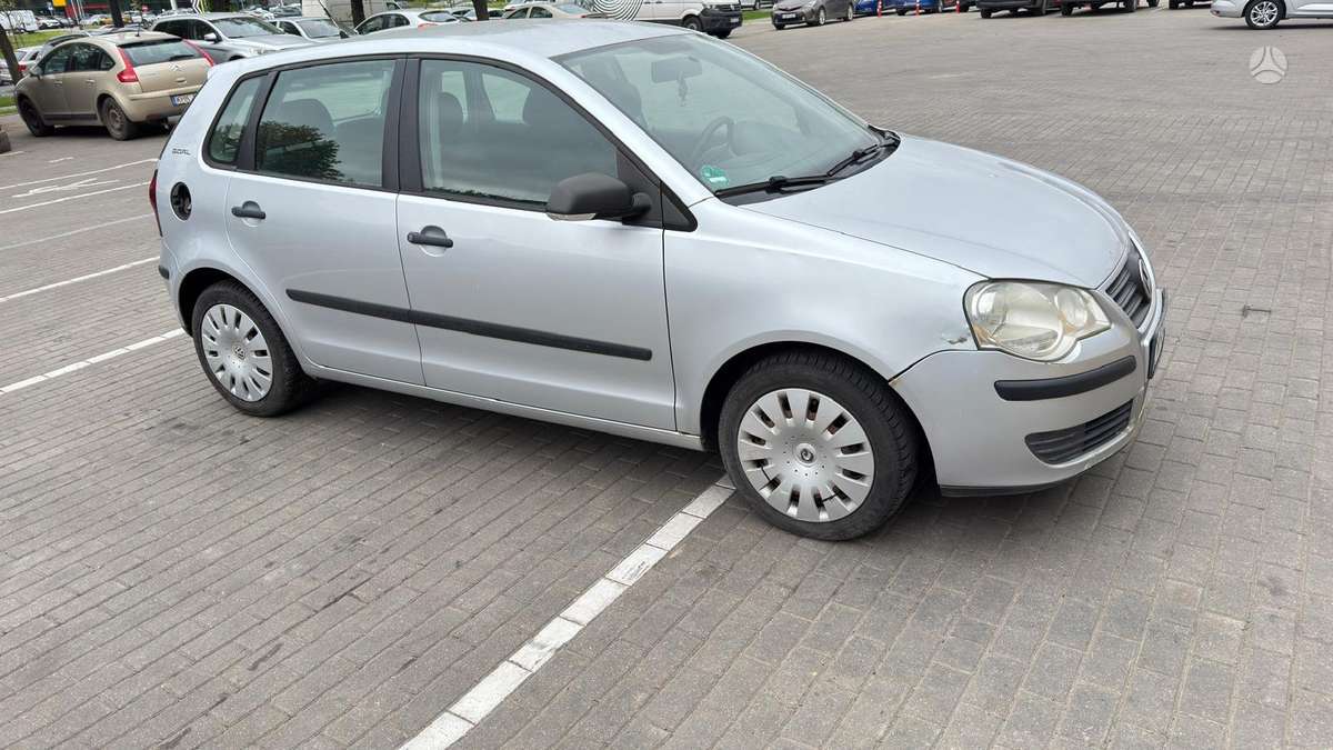 Volkswagen Polo - 2