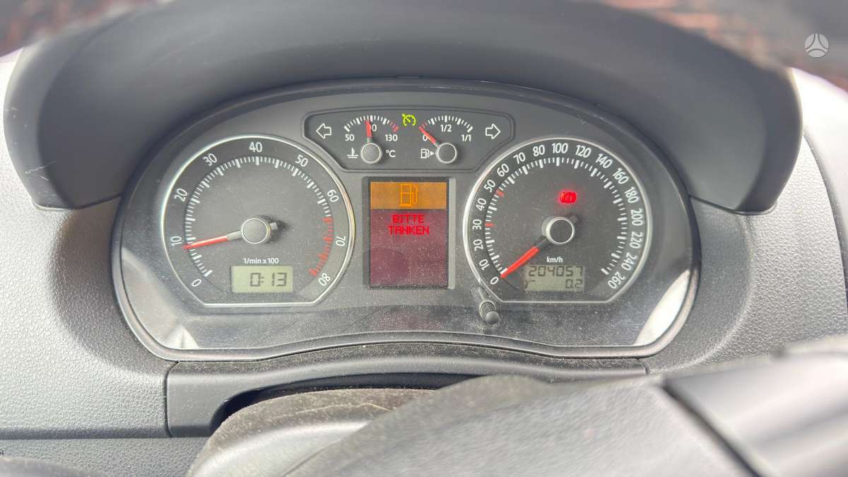 Volkswagen Polo - 9