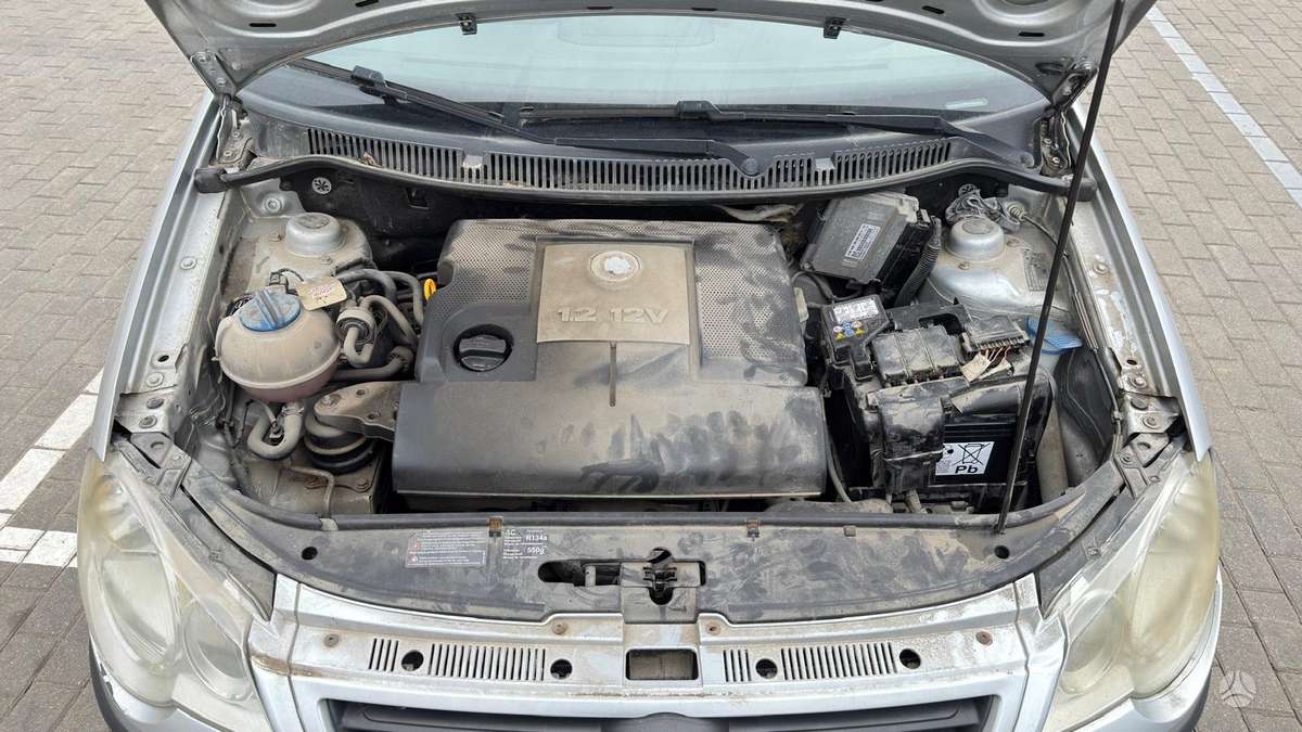 Volkswagen Polo - 11