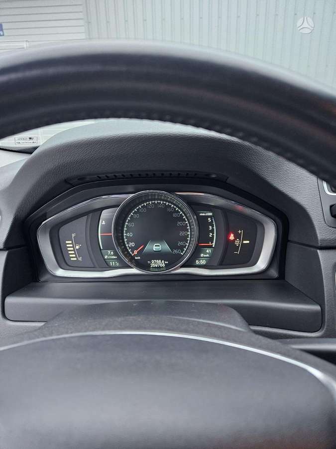Volvo S80, 2.4 l., Седан
