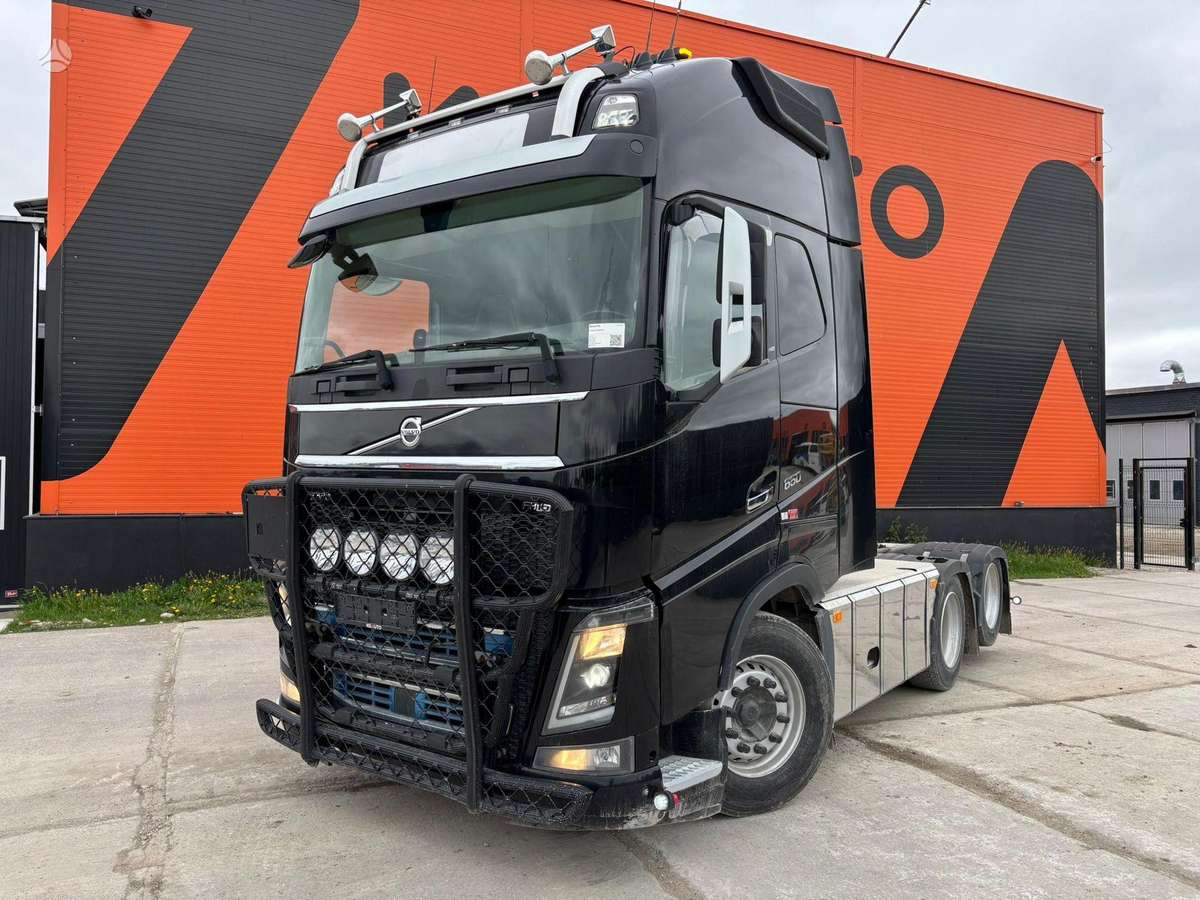 Volvo FH 16 650 6x2, single sleeper