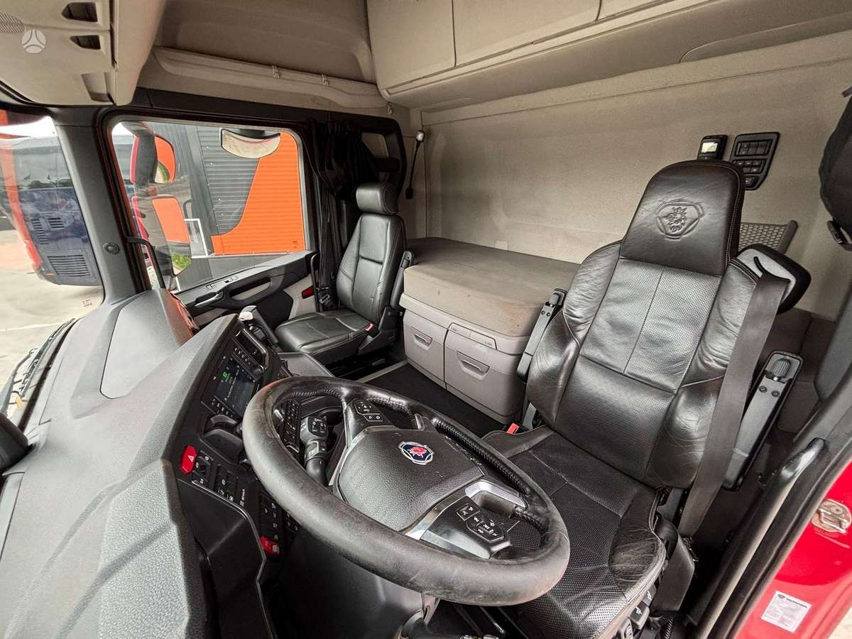 Scania R 500 6x2, single sleeper