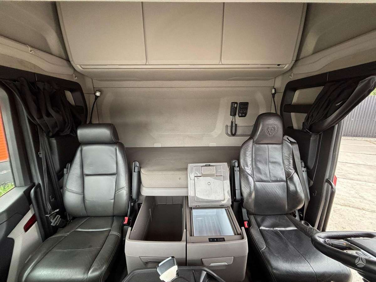 Scania R 500 6x2, single sleeper