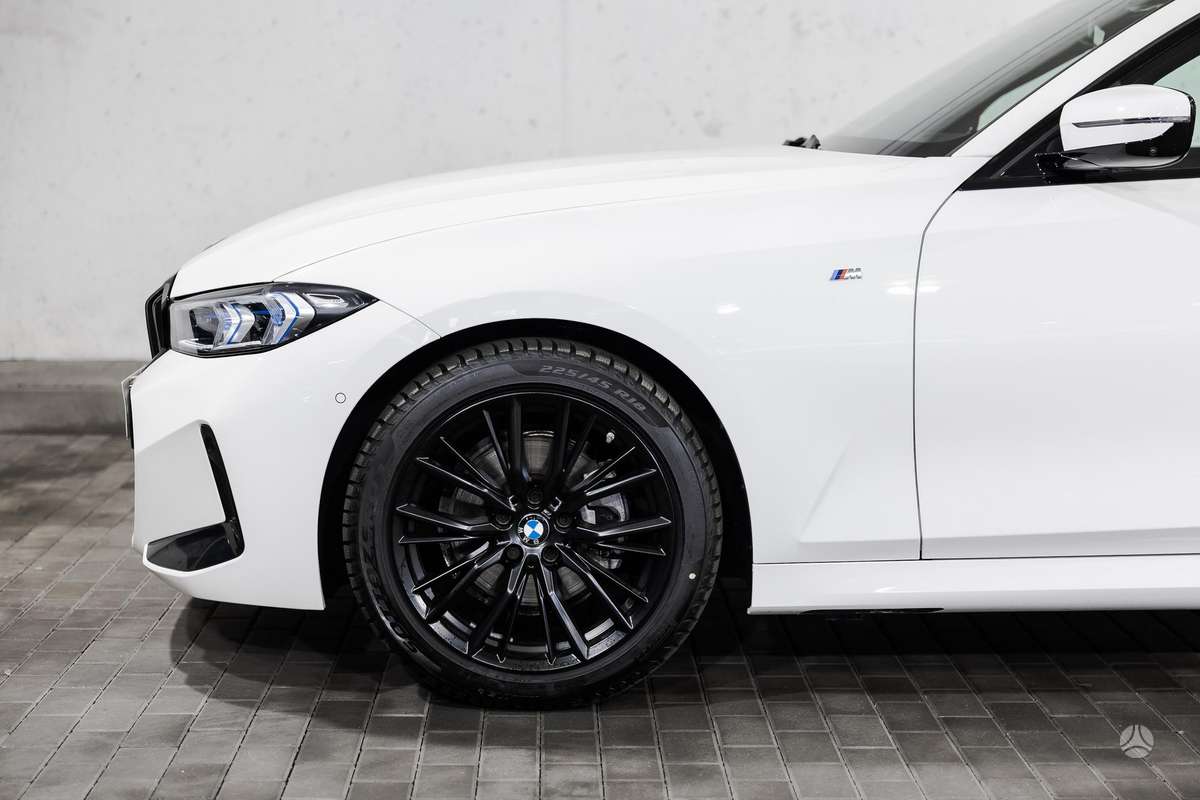 BMW 320, 2.0 l., Седан