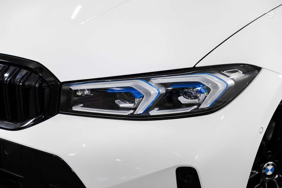 BMW 320, 2.0 l., Седан