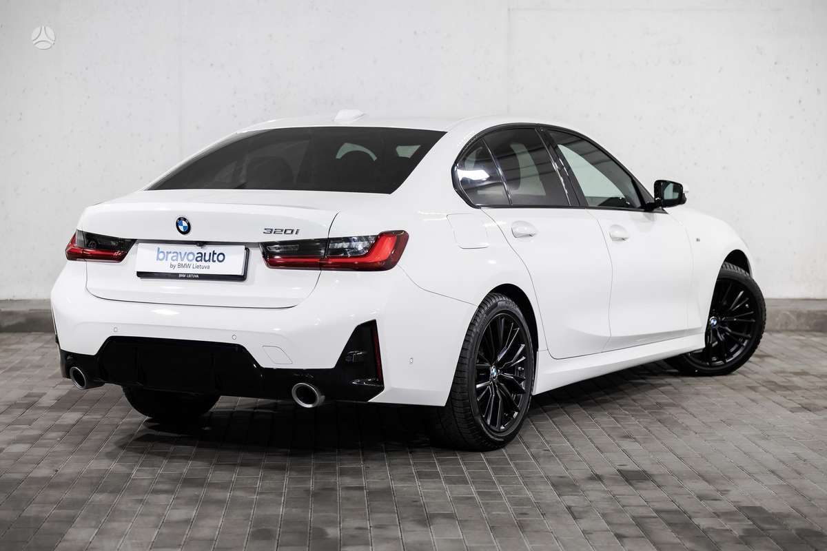 BMW 320, 2.0 l., Седан
