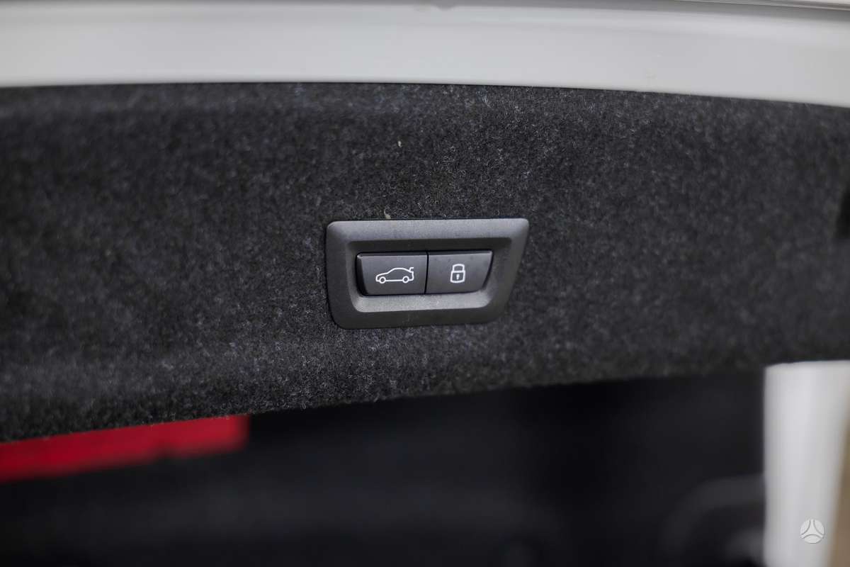 BMW 320, 2.0 l., Седан