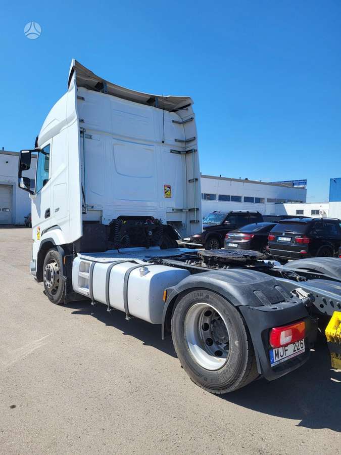 DAF XF480 FT, double sleeper