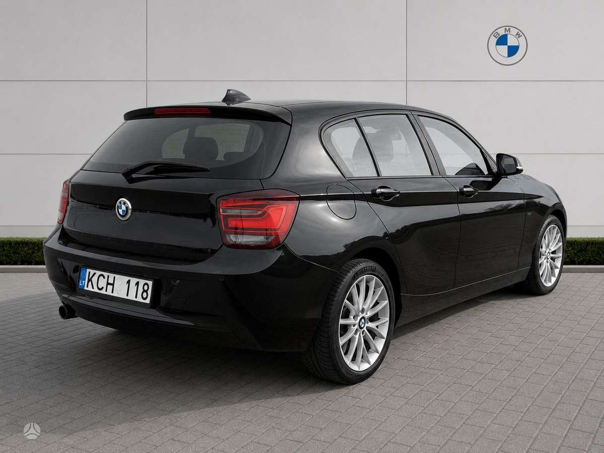 BMW 118, 1.6 l., hatchback