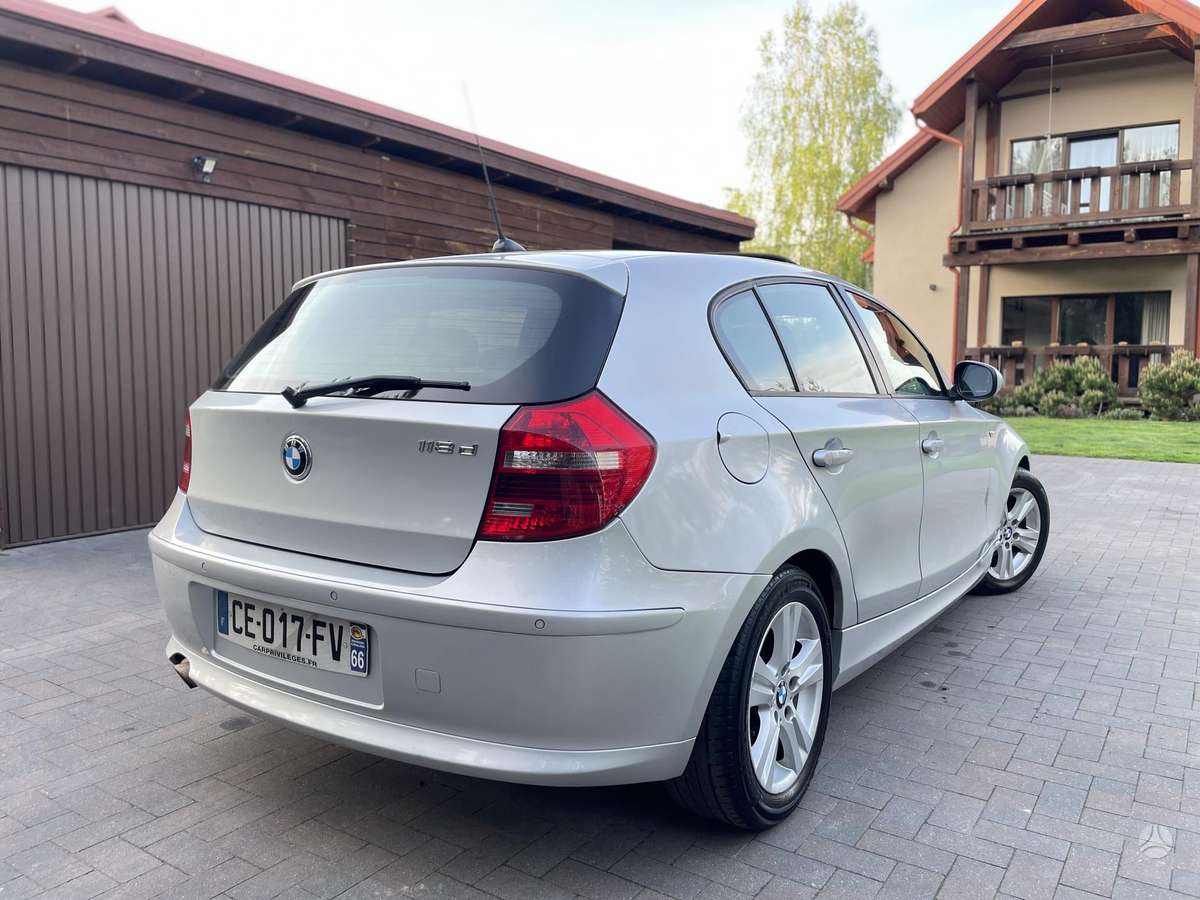 BMW 118, 2.0 l., hatchback