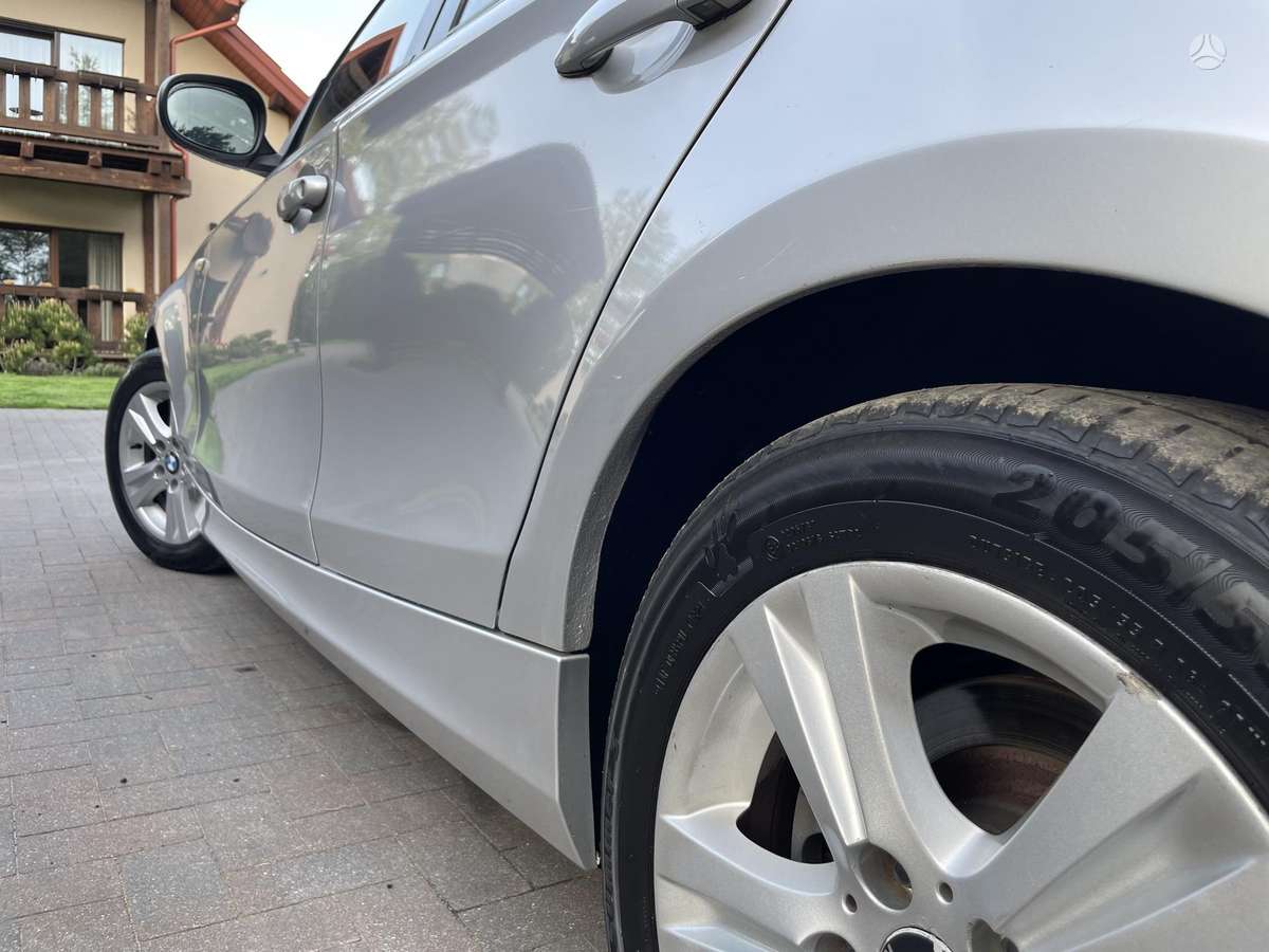BMW 118, 2.0 l., hatchback