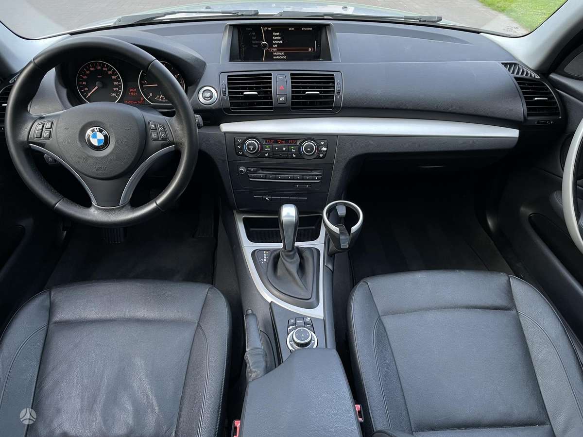 BMW 118, 2.0 l., hatchback