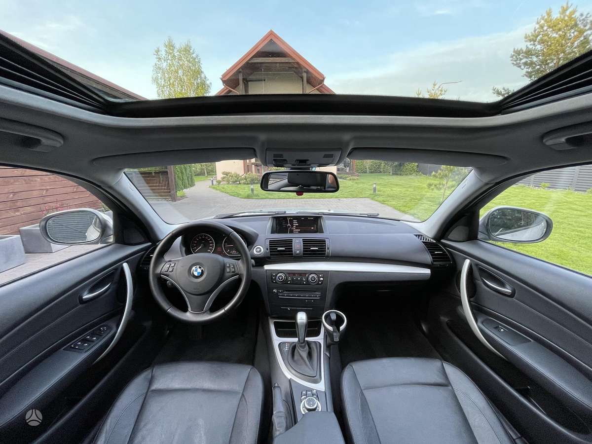 BMW 118, 2.0 l., hatchback