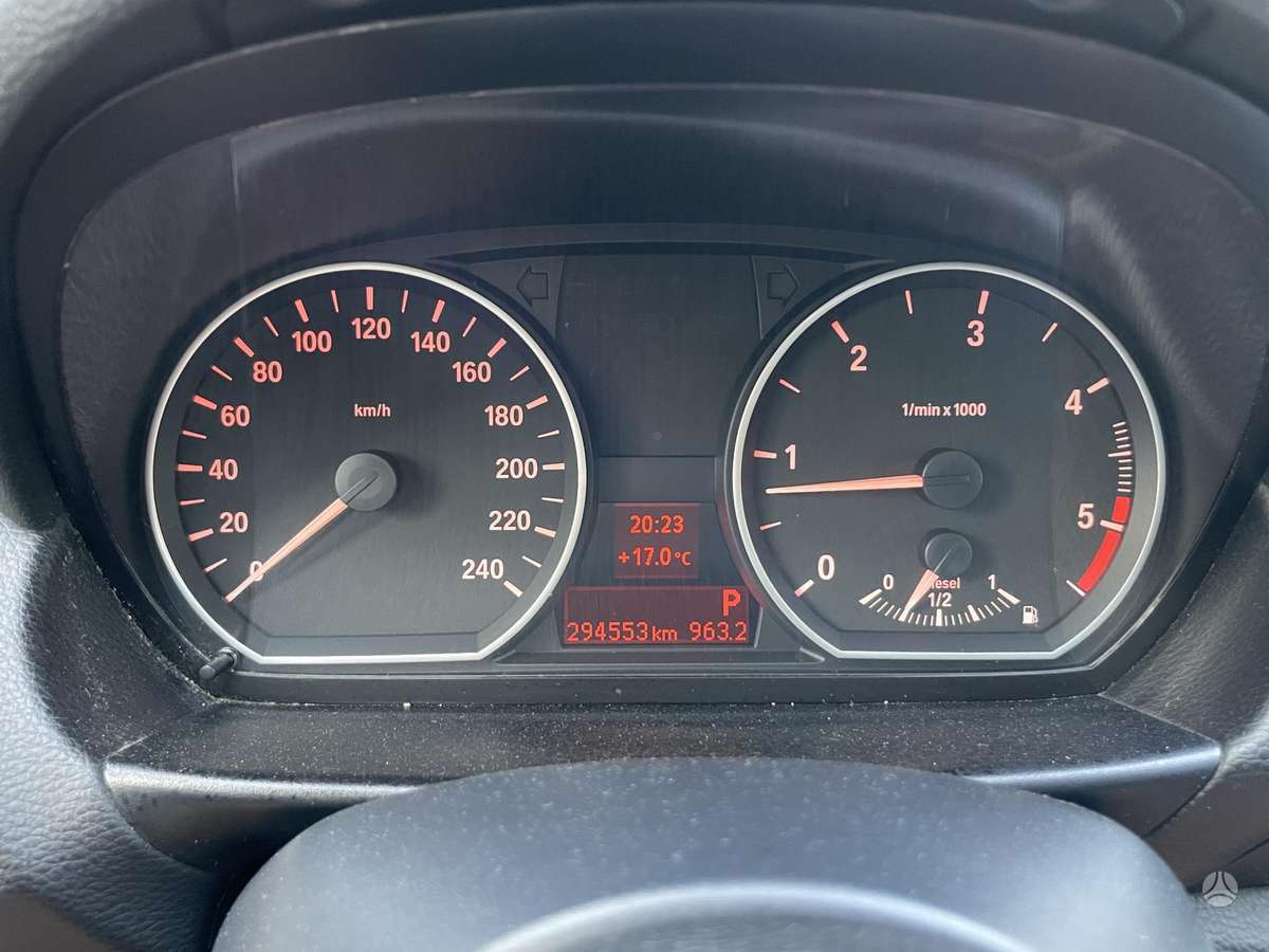 BMW 118, 2.0 l., hatchback