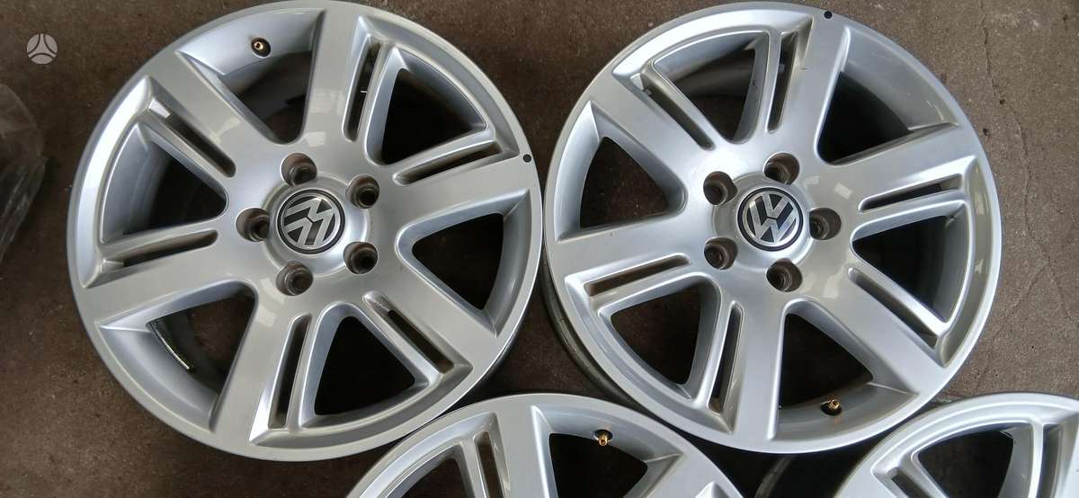 Volkswagen, light alloy, R17