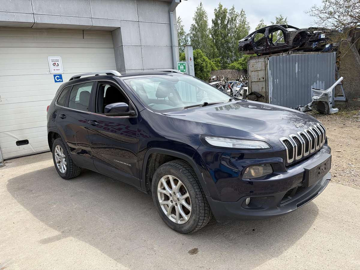 Jeep Cherokee Turim ir 2 2 dyzely