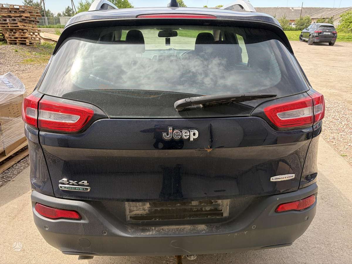 Jeep Cherokee Turim ir 2 2 dyzely