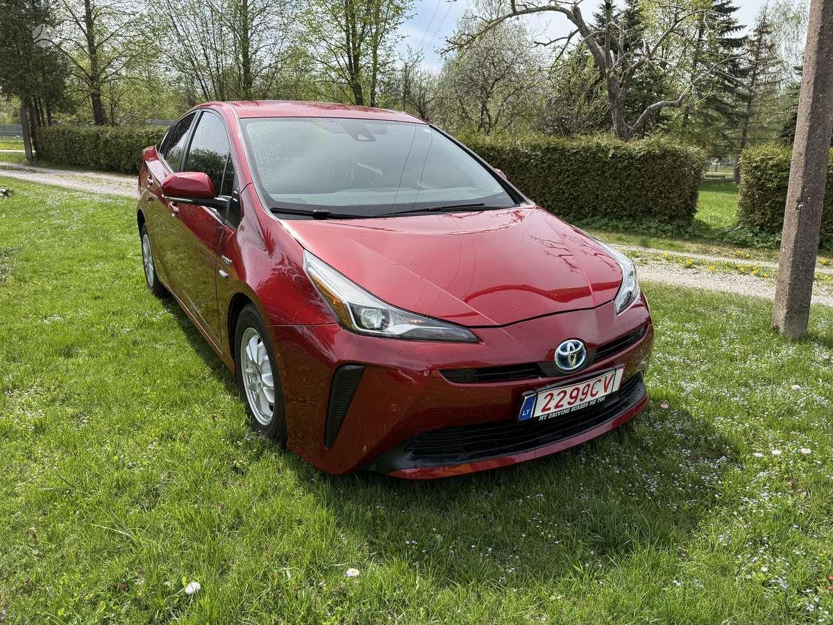Toyota Prius - 4