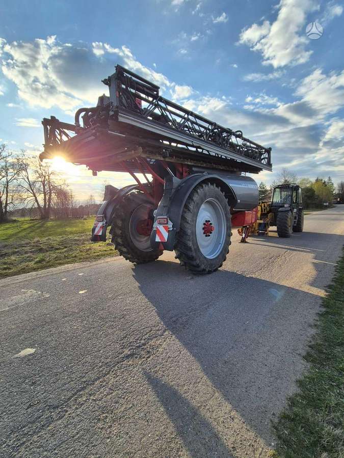Horsch Leeb 8 GS, sprayers