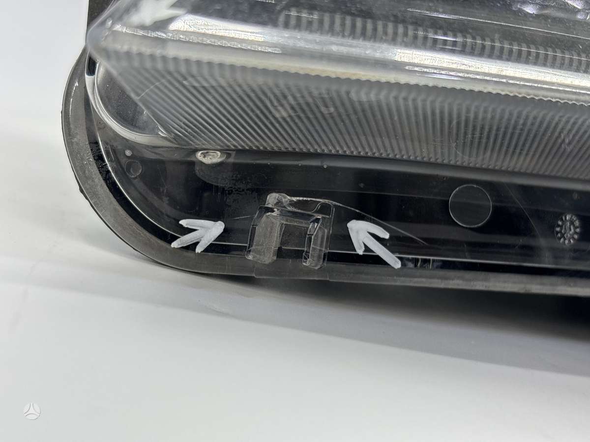 Skoda Superb, 3V1941015B, Cen33658
