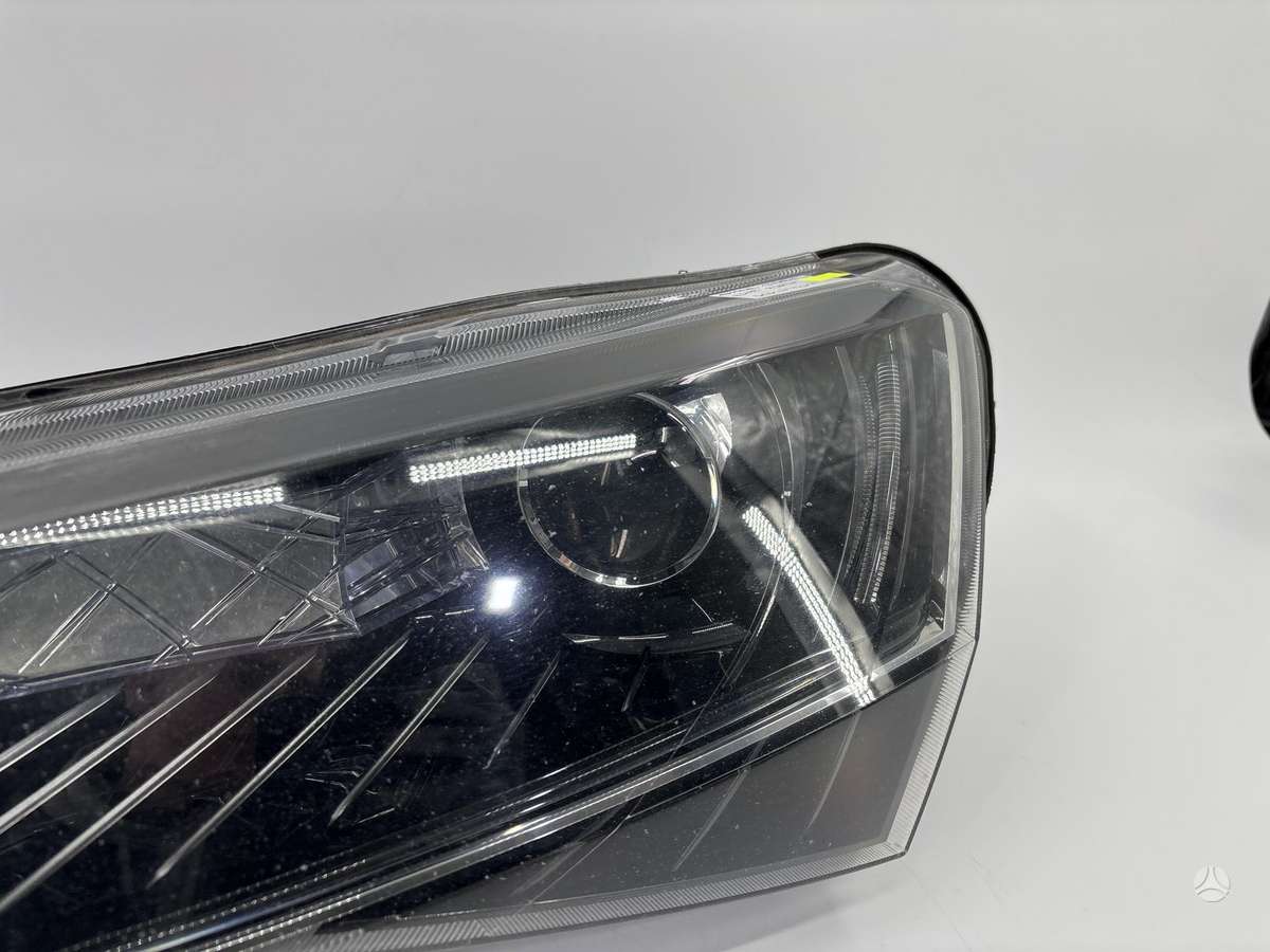 Skoda Superb, 3V1941015B, Cen33658
