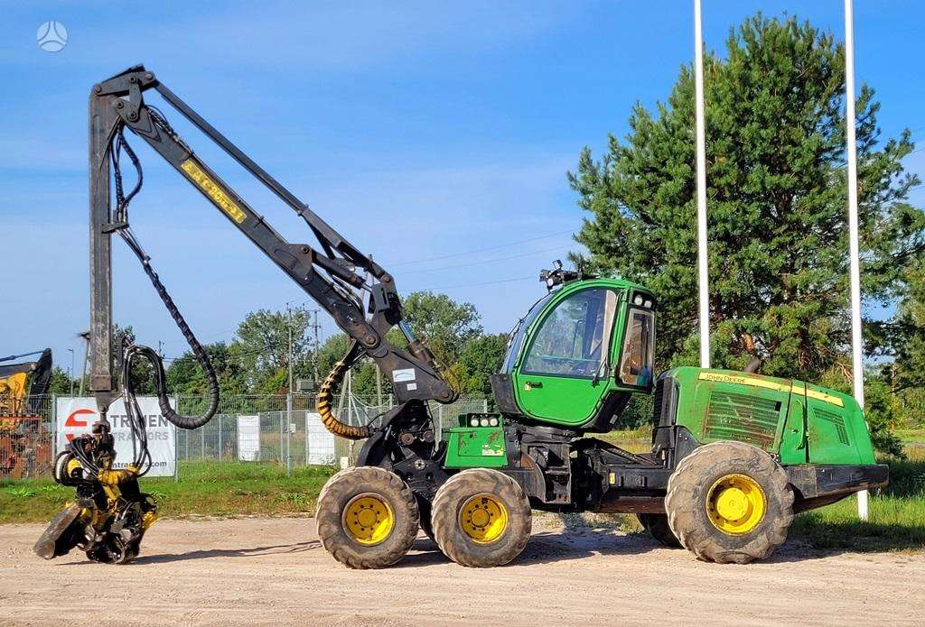 John Deere 1070E, харвестеры