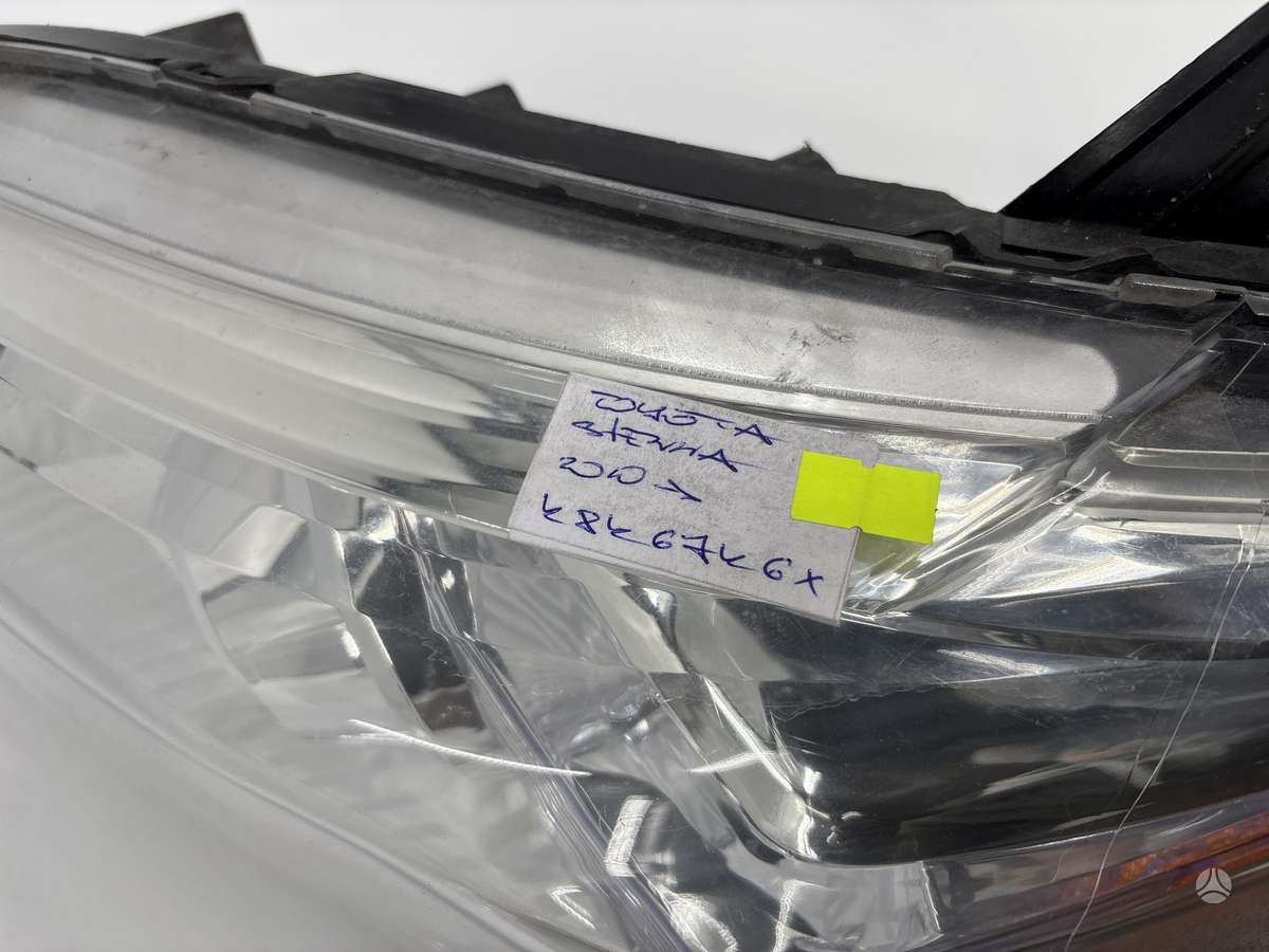 Toyota Sienna Cen33665