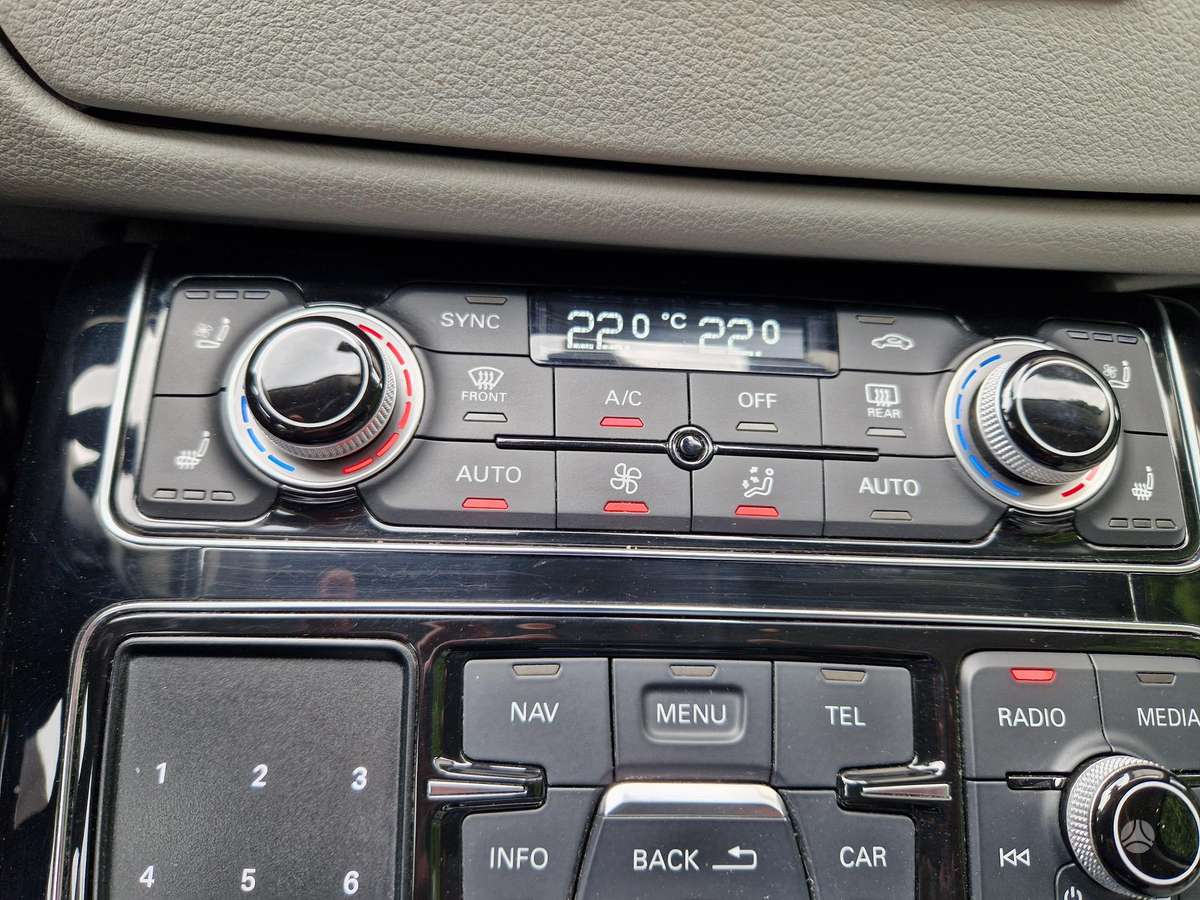 Audi A8, 4.0 l., Седан