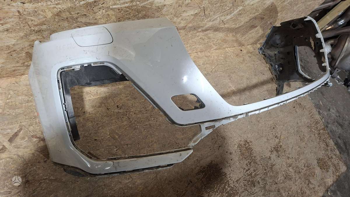 Audi Q7, 4M0807457S, Cen33106