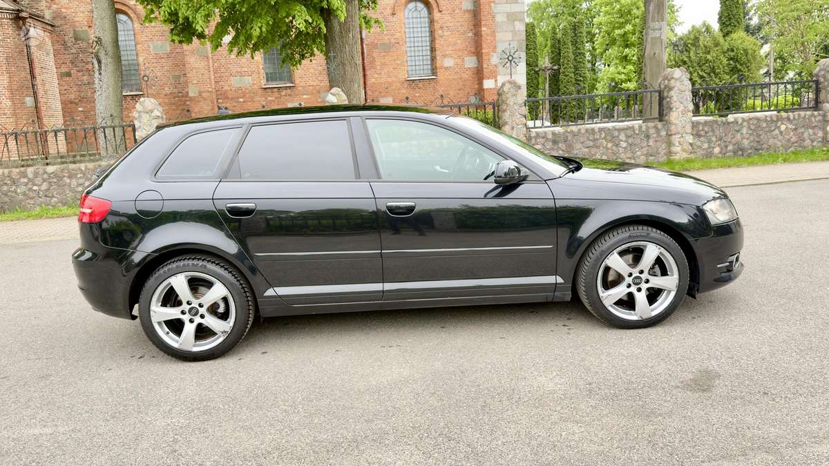 Audi A3, 1.4 l., hatchback
