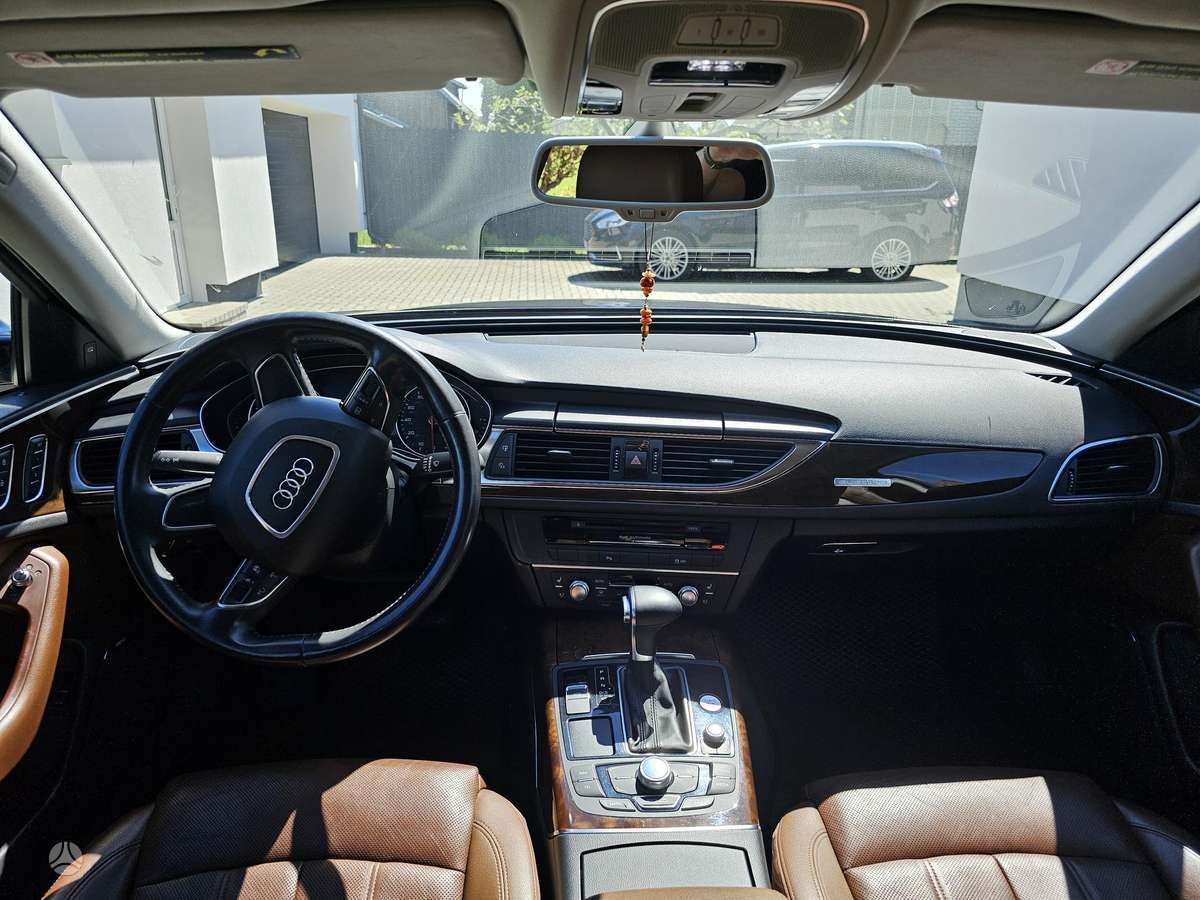 Audi A6, 3.0 l., Седан