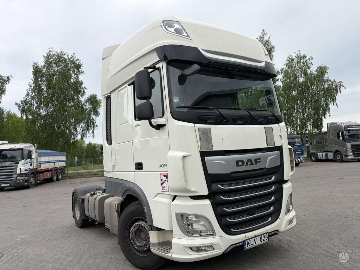 DAF XF480FT, 2 miegamosios vietos