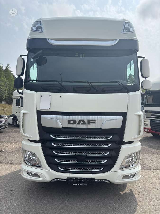 DAF 106.480 XF, double sleeper