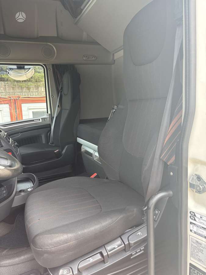 DAF 106.480 XF, double sleeper