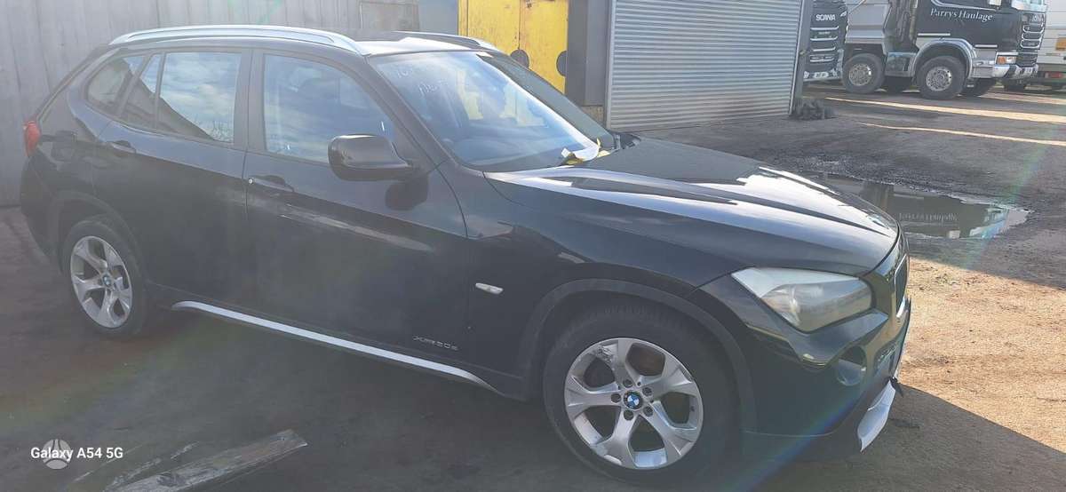 BMW X1 по частям