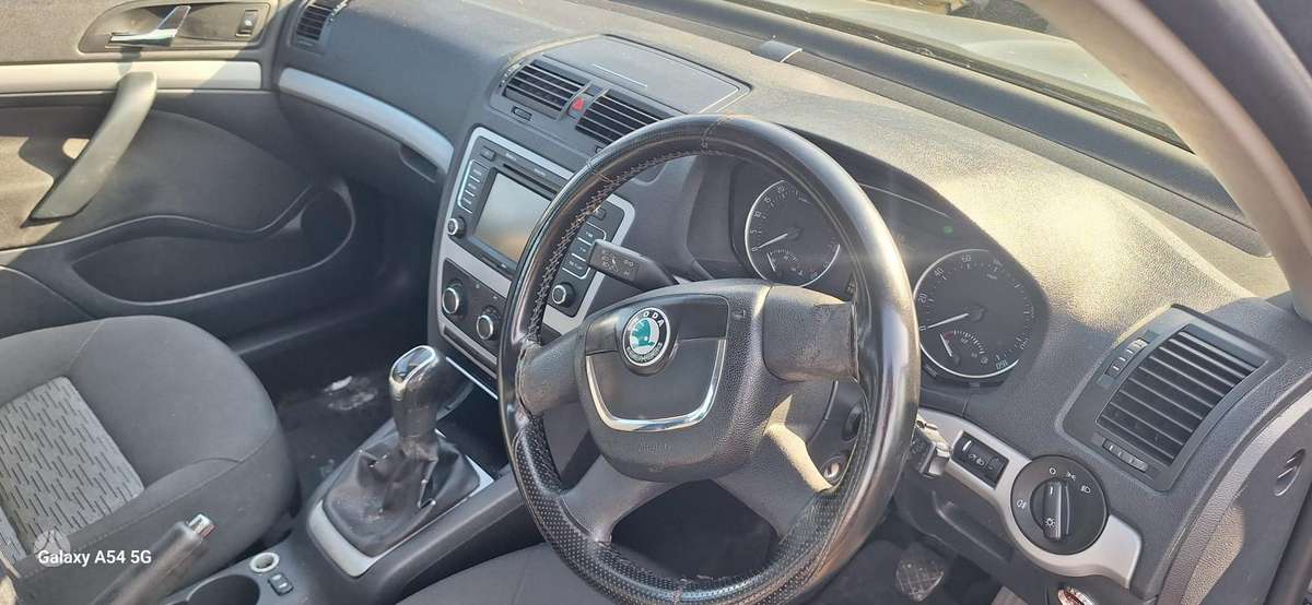 Skoda Octavia rezerves daļās