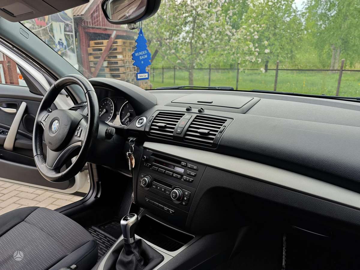 BMW 116, 2.0 l., Хэтчбек