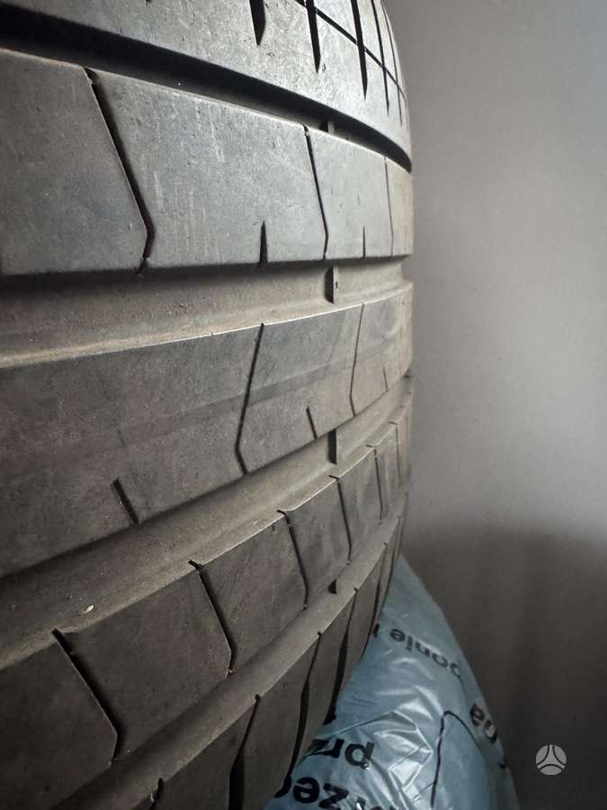 Pirelli P Zero, summer 275/40 R21