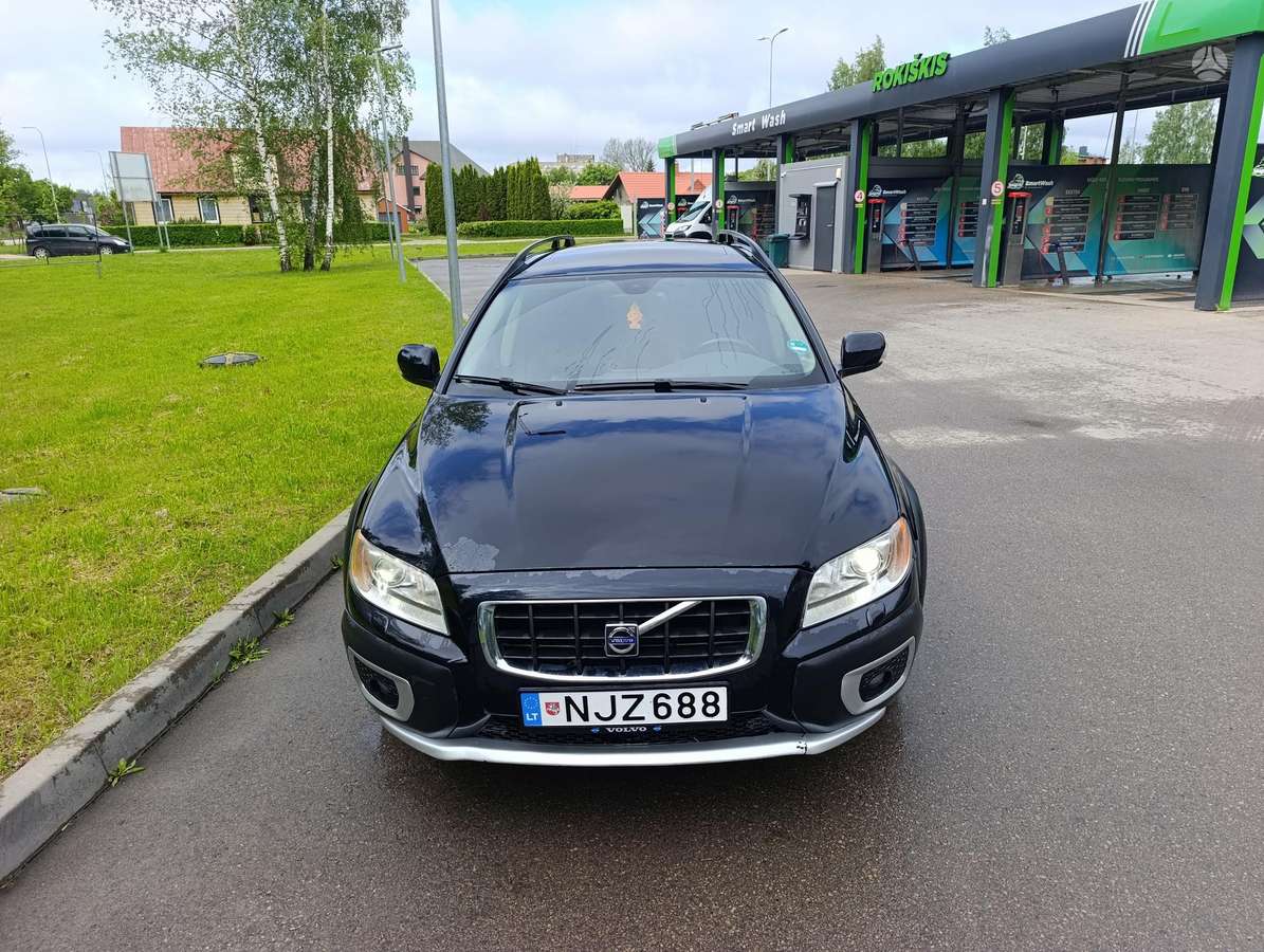 Volvo XC70, 2.4 l., wagon