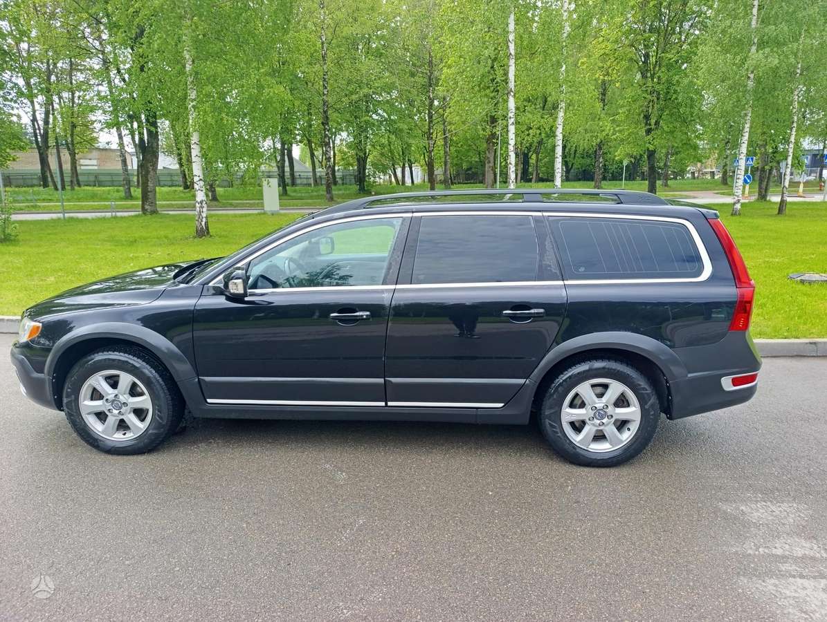Volvo XC70, 2.4 l., wagon