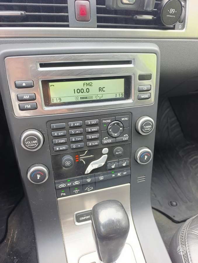 Volvo XC70, 2.4 l., wagon