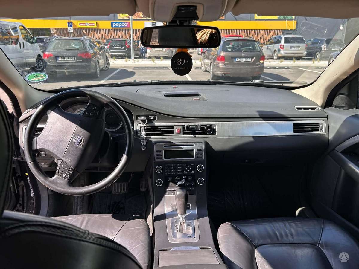 Volvo XC70, 2.4 l., wagon