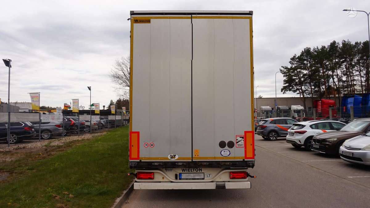 Scania S450 Retarder, dropside with curtains