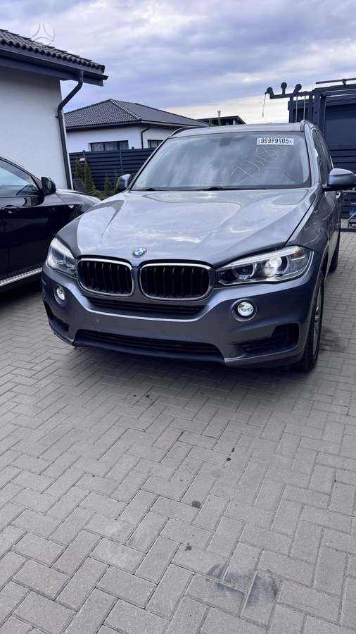 BMW X5, 3.0 l., Минивэн