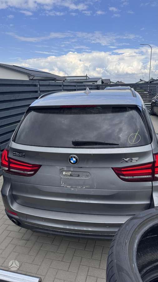 BMW X5, 3.0 l., mpv / minivan