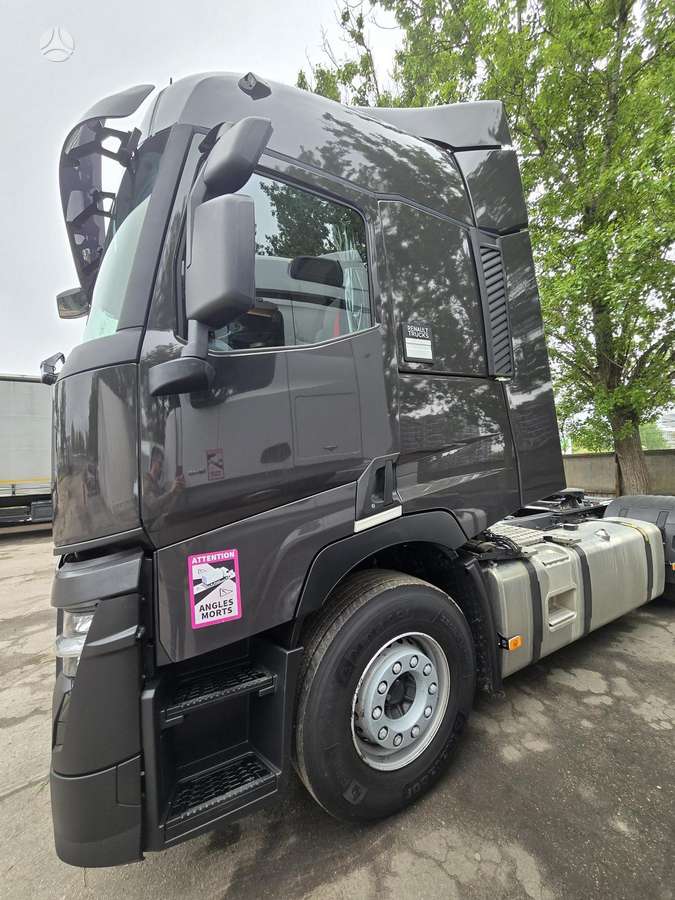 Renault T 480, double sleeper